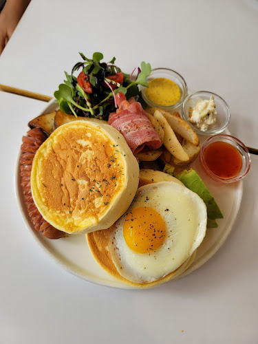 Opinii despre 밥장인돼지찌개 서산호수공원점 în 서산시 - 외식업