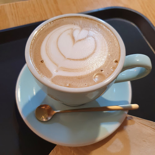 이작 커피 - 과천시