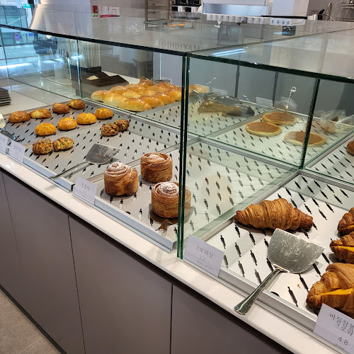 Opinii despre 디디얌 în 경산시 - 외식업