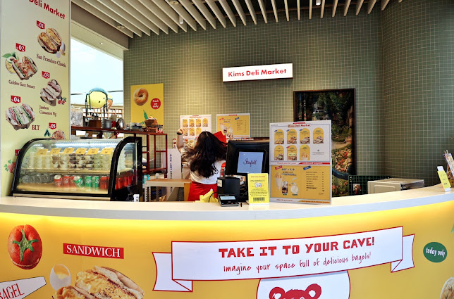 Opinii despre 킴스델리마켓 스타필드수원점 în 수원시 - 외식업