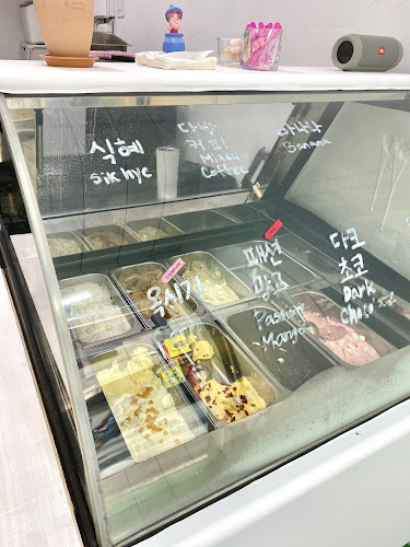 Opinii despre 옹심스크림 Ongsim’sCream în 속초시 - 외식업