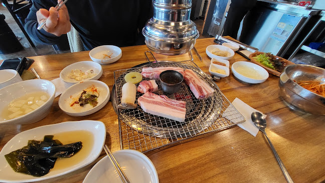 Opinii despre 숙성회관 în 김포시 - 외식업