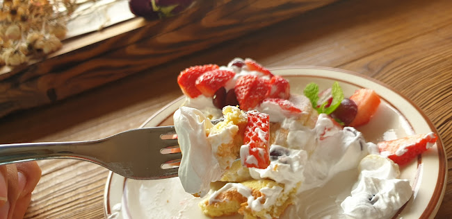 Opinii despre 릴리로즈 în 통영시 - 외식업