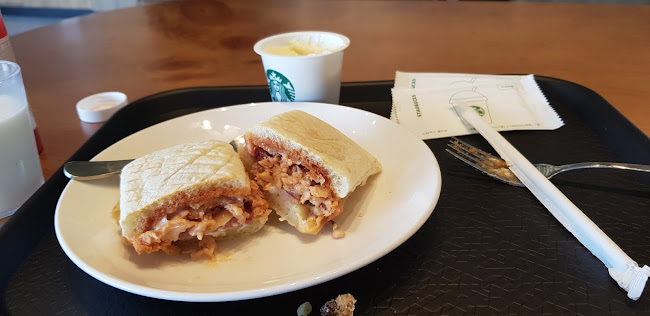 스타벅스 수원연무DT점