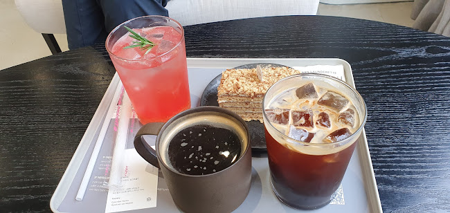 Opinii despre 어반런드렛 더 테라스 în 용인시 - 외식업