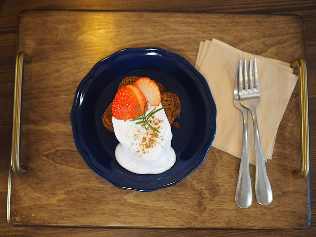 소년과나무 카페&쇼룸 - 외식업