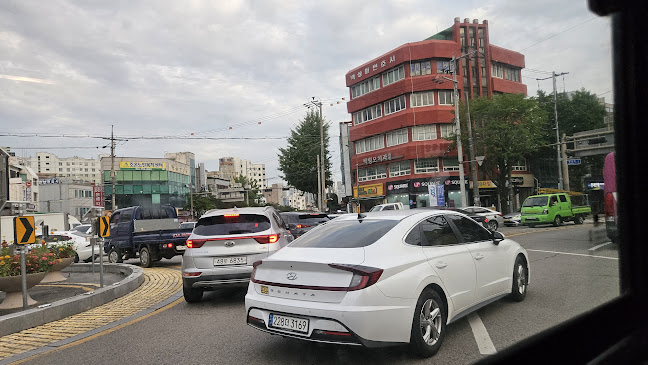 Comentarii opinii despre 피자스쿨중앙점