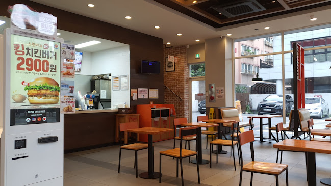 Opinii despre 버거킹 광명소하DT점 în 광명시 - 외식업