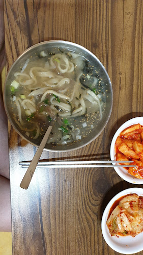 Opinii despre 강릉감자옹심 강릉본점 în 강릉시 - 외식업