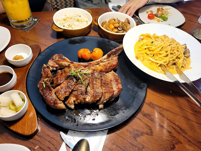 Comentarii opinii despre 아웃백스테이크하우스 울산삼산점