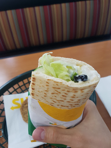 써브웨이 진주경상대점 - 외식업