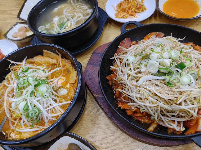 Opinii despre 콩이밥 광명동굴 본점 în 광명시 - 외식업