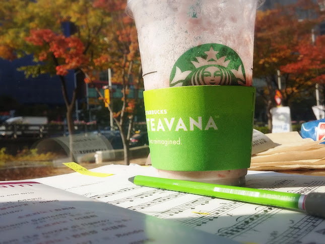 Comentarii opinii despre 스타벅스 부천신중동역점