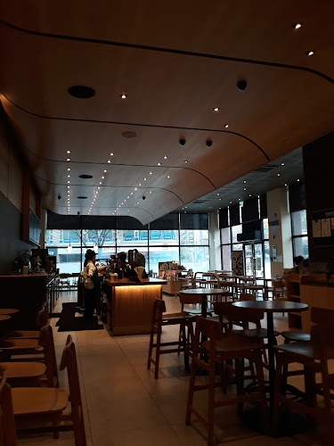 Opinii despre 스타벅스 - 창원반림점 în 창원시 - 외식업