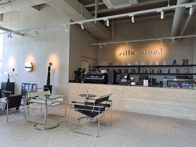 경기도 시흥시 서울대학로278번길 19-13 써밋플레이스 상가 B동 243호