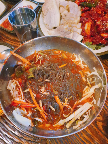 Comentarii opinii despre 족발구역