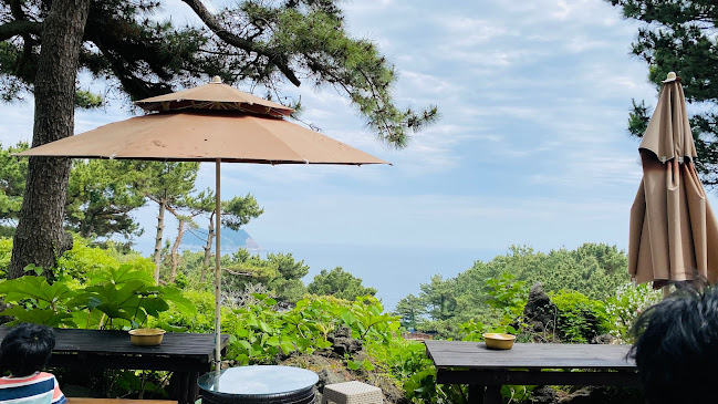 Opinii despre 까망카페 în 서귀포시 - 외식업