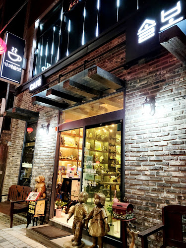 전북특별자치도 군산시 장미동 1-42