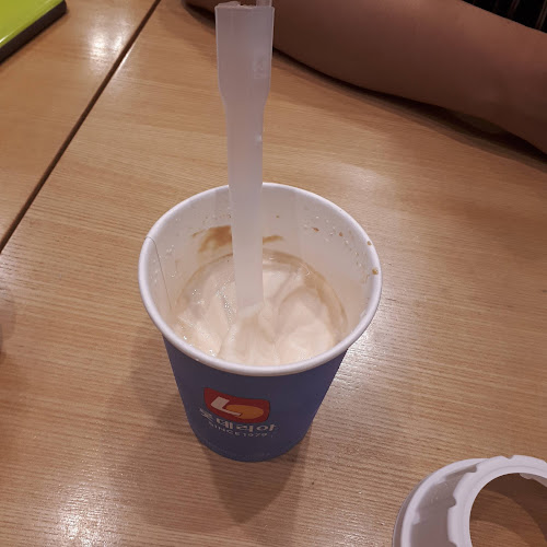 Opinii despre 롯데리아 태장점 în 원주시 - 외식업