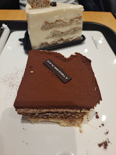 Opinii despre 투썸플레이스 원주무실DT점 în 원주시 - 외식업