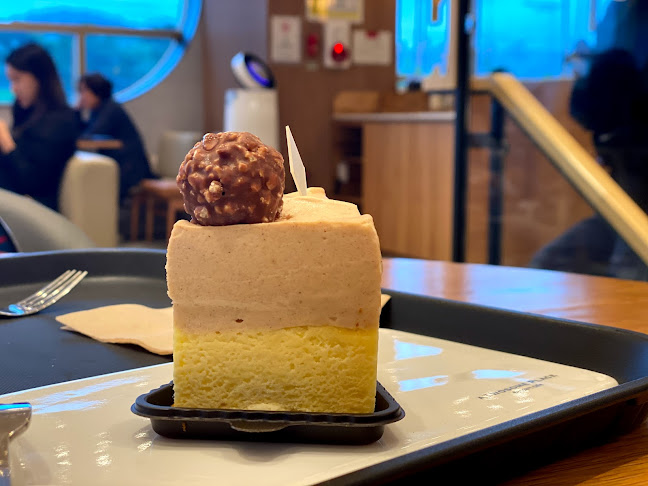 Opinii despre 투썸플레이스 순천백강대로점 în 순천시 - 외식업