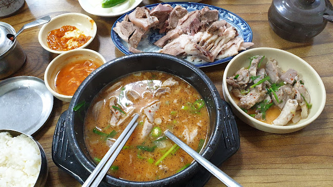 장안구 영화동 432-2번지 1층 북문매운탕 수원시 경기도 KR