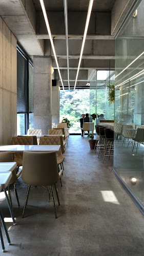 카페로우 - 외식업