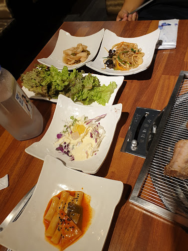 Comentarii opinii despre 화화 돼지왕갈비