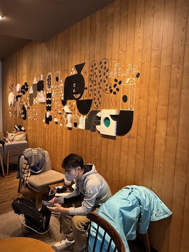 스타벅스 춘천명동점 - 외식업