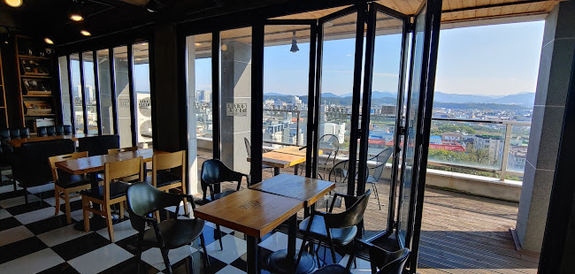 Opinii despre 1994 Coffee & Beer în 영천시 - 외식업