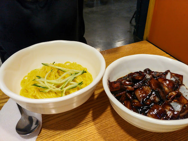 Opinii despre 차이나게이트 în 춘천시 - 외식업