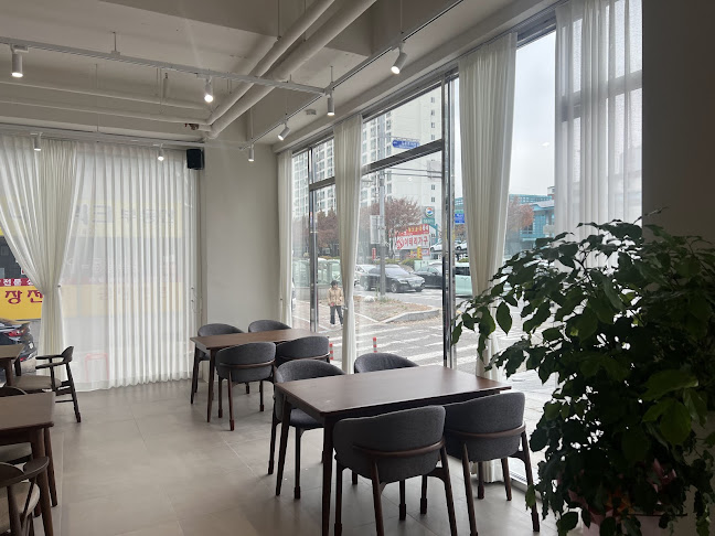 Opinii despre 누리J în 부천시 - 외식업