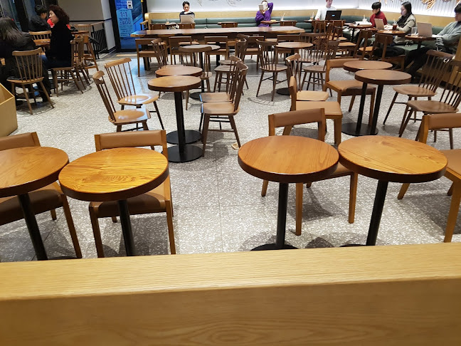 Opinii despre 스타벅스 미사역효성점 în 하남시 - 외식업