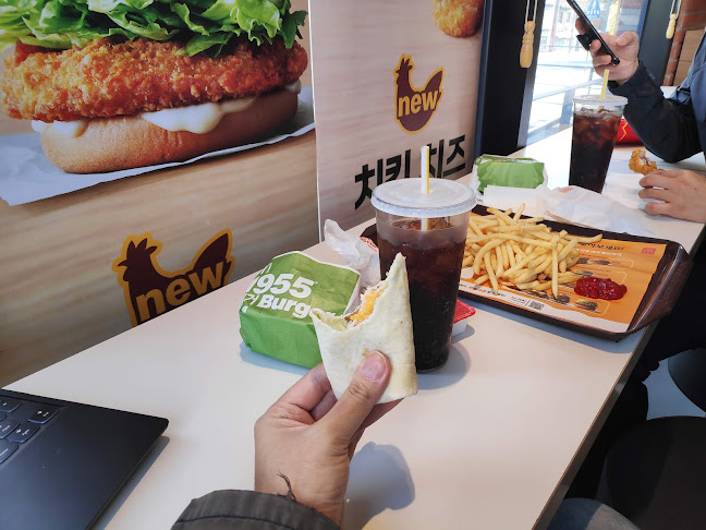 Comentarii opinii despre 맥도날드 충남아산DT점