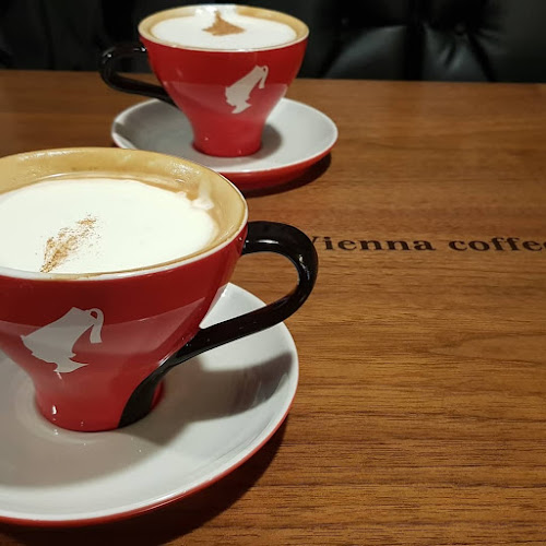 Opinii despre 커피숲 în 서산시 - 외식업