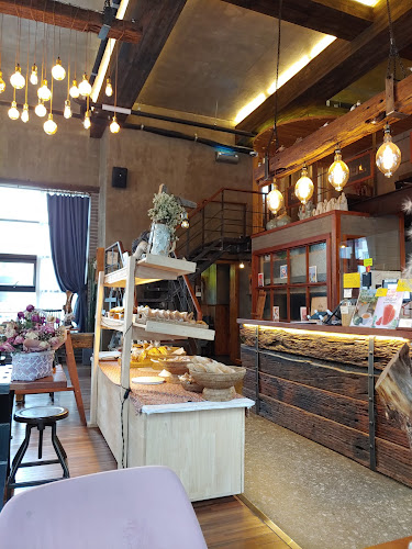 Opinii despre 커피볶는날 în 순천시 - 외식업