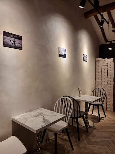 Comentarii opinii despre Cafe홍시궁 본점