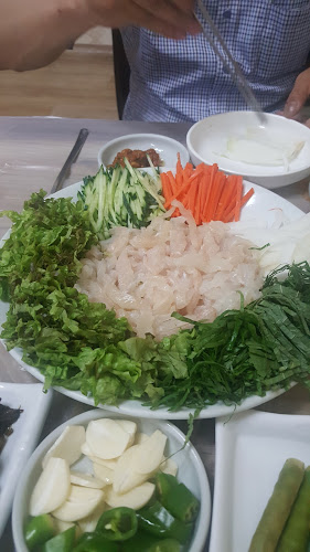 Opinii despre 어촌마을회집 în 창원시 - 외식업