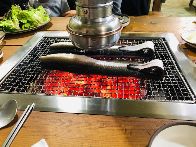 통일로장어촌 - 외식업