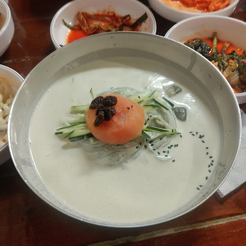 몽촌토성보리밥손칼국수 - 하남시