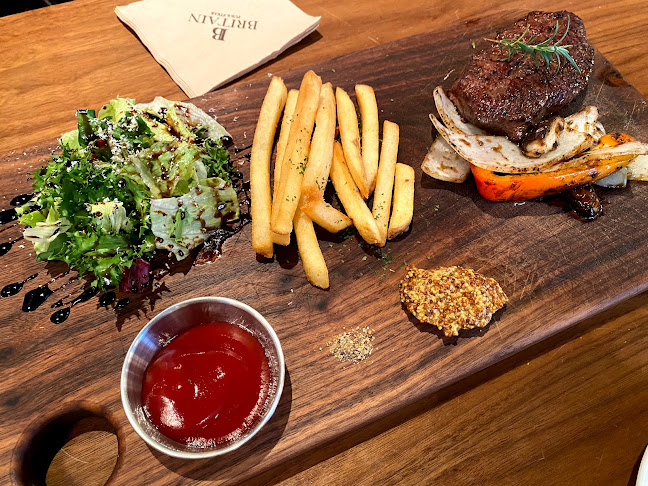 경상남도 진주시 평거동 새들말로68번길 6 KR-8 1층 브리튼