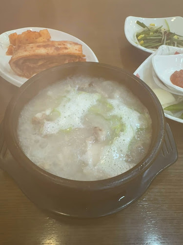 Comentarii opinii despre 최미삼순대국 오산점