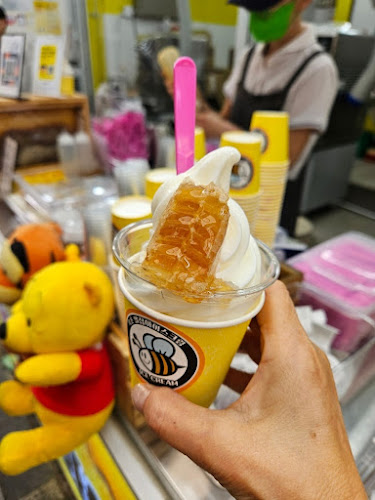 Opinii despre 속초 술빵술빵 Wine Bread în 속초시 - 외식업