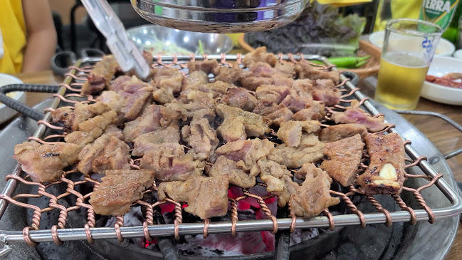 Opinii despre 광명홍천화로구이 în 광명시 - 외식업