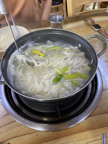 Opinii despre 신목사골칼국수 în 나주시 - 외식업