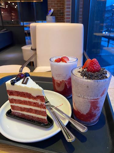 Opinii despre TWOSOME PLACE în 김해시 - 외식업