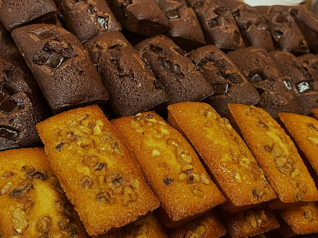 충청북도 청주시 흥덕구 흥덕로 122 카페 고이 1층