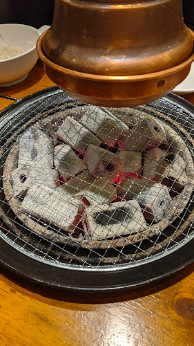 명륜진사갈비당진점 - 외식업