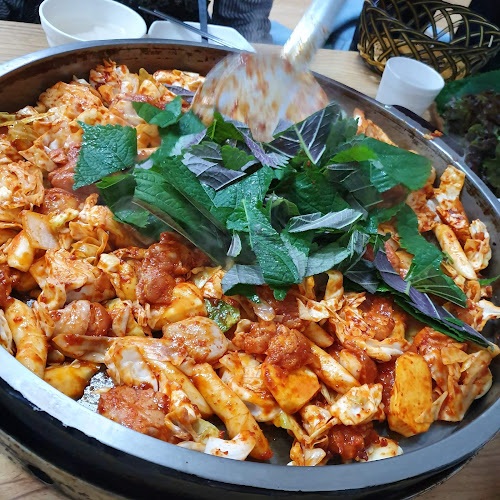 Comentarii opinii despre 축제닭갈비