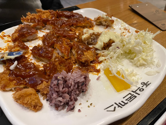 Comentarii opinii despre 홍익돈까스 익산점